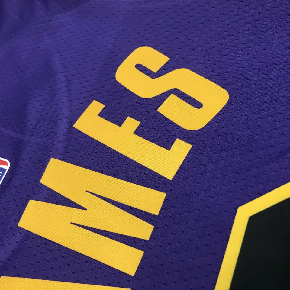 Foto 5 de Temporada 23 Lakers edición Jumpman número 6 James