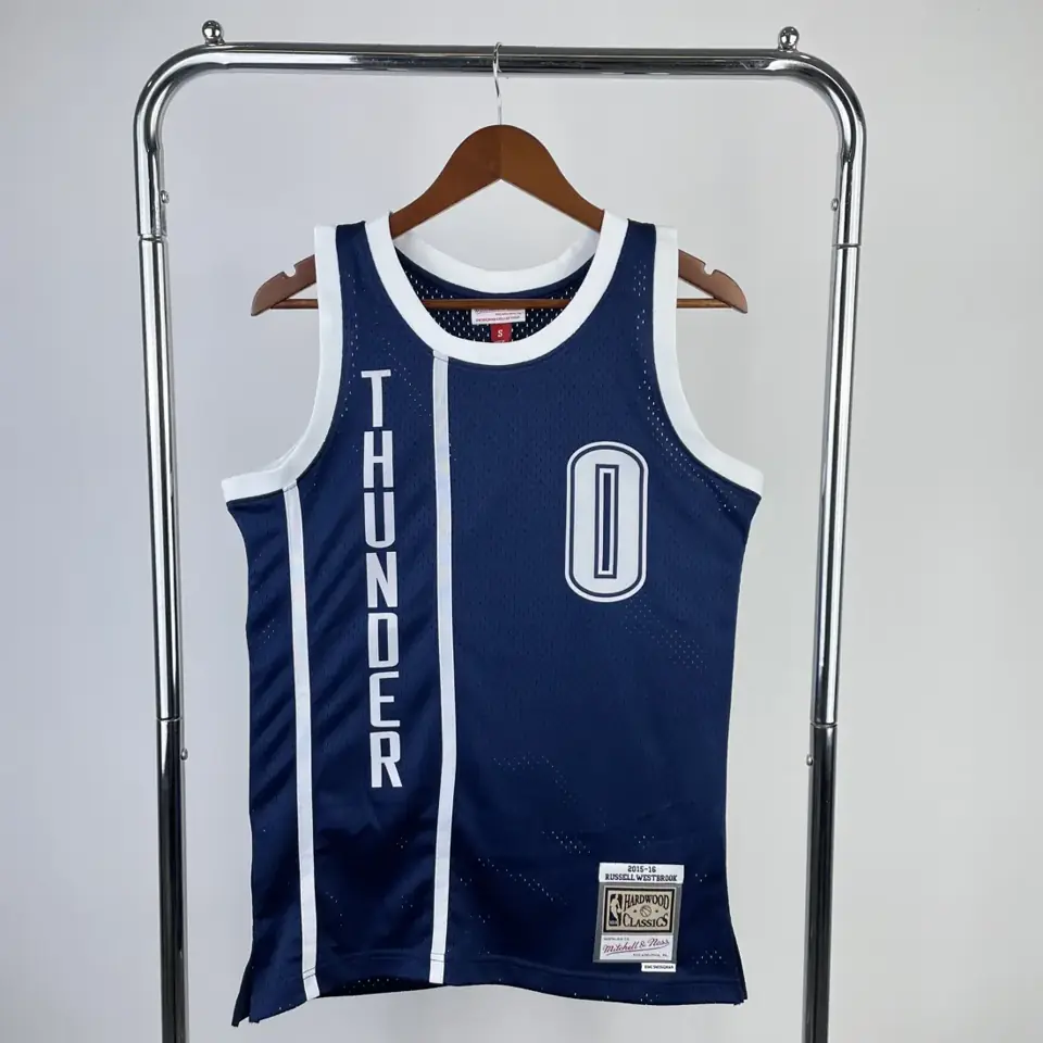 Foto 1 de Camiseta retro MN de estampado térmico: Thunder Swingman temporada 2015/16 azul marino n.º 0 Westbrook