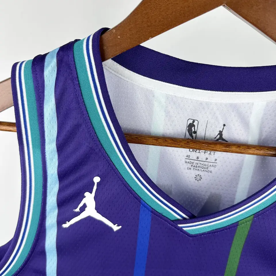 Foto 5 de Temporada 2020 Hornets retro morado nº 1 Ball