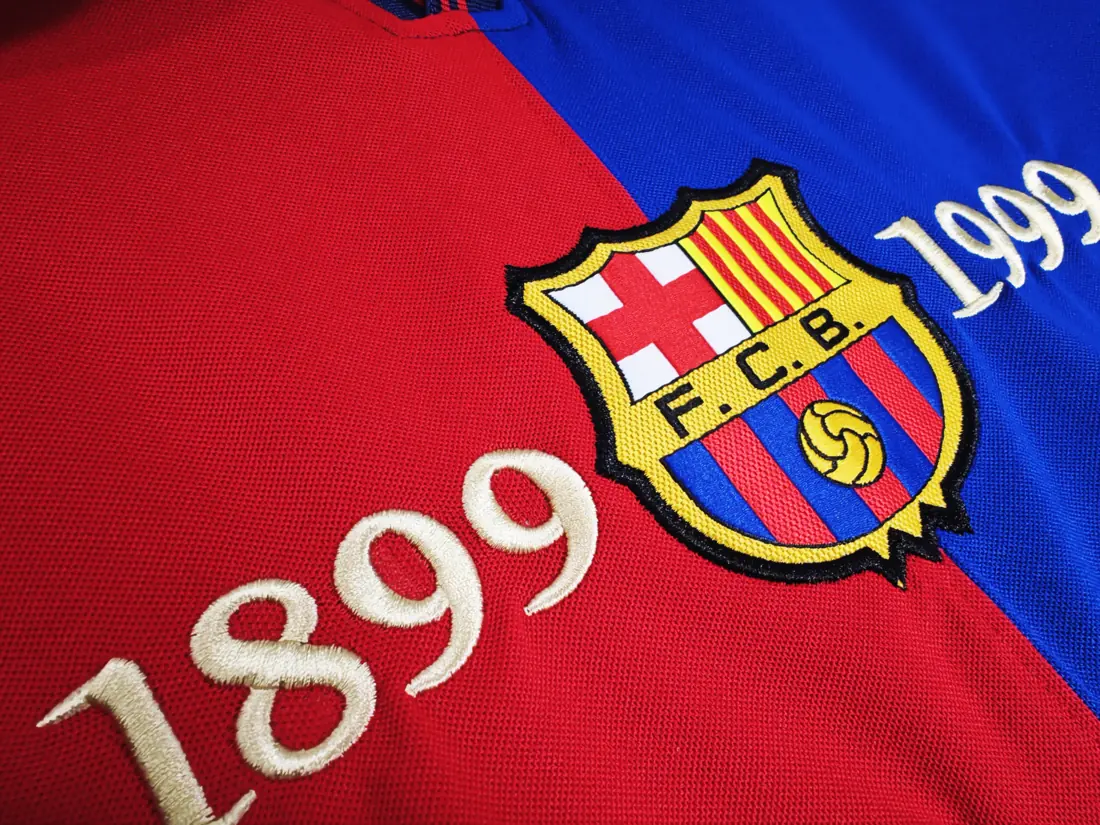 Foto 6 de Temporada 1999/00 Barcelona local edición centenario retro 5A