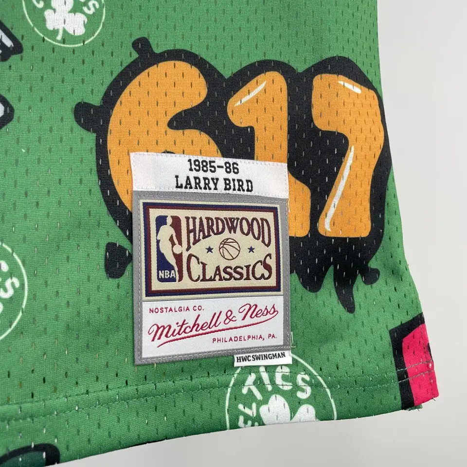 Foto 2 de Camiseta retro termoimpresa MN: SW Celtics temporada 85/86 grafiti número 33 Bird