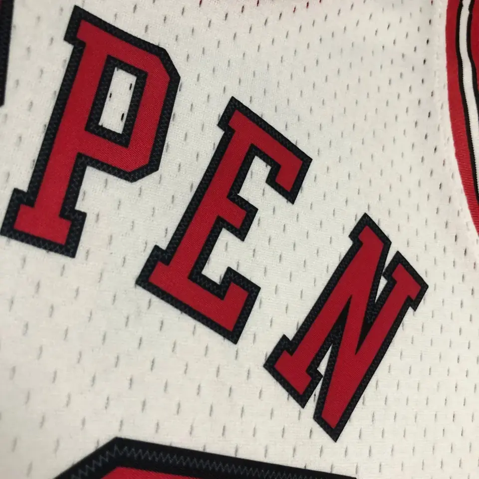 Foto 8 de MN camiseta retro termoimpresa: SW Chicago Bulls temporada 98 color blanco nº33 Pippen