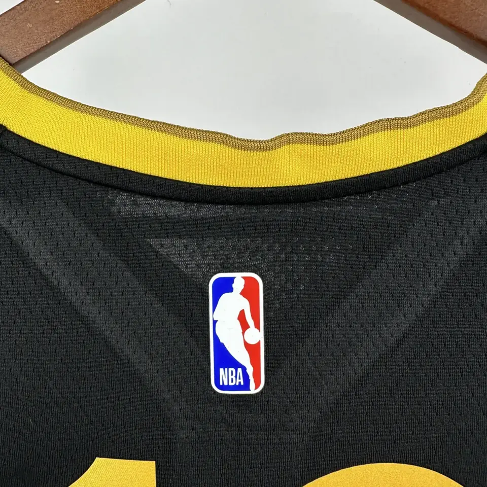 Foto 6 de Temporada 24 Warriors Edición City n.º 10 Butler