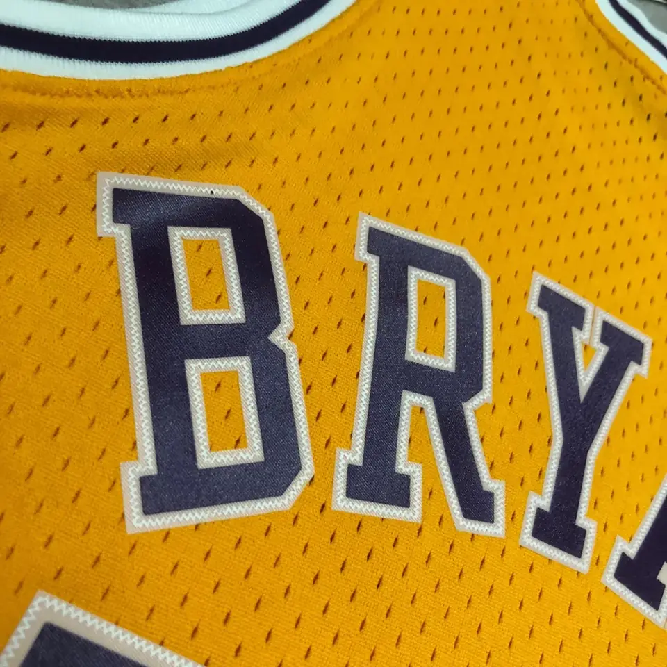Foto 3 de MN camiseta retro termoimpresa: SW Lakers temporada 07/08 cuello redondo amarillo nº 24 Kobe Bryant