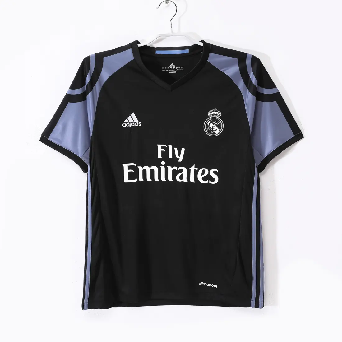 Foto 1 de Temporada 2016/17 Real Madrid tercera equipación 5A