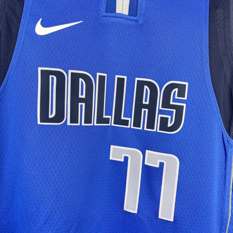 Foto 8 de Juvenil: Mavericks azul n.º 77 Doncic
