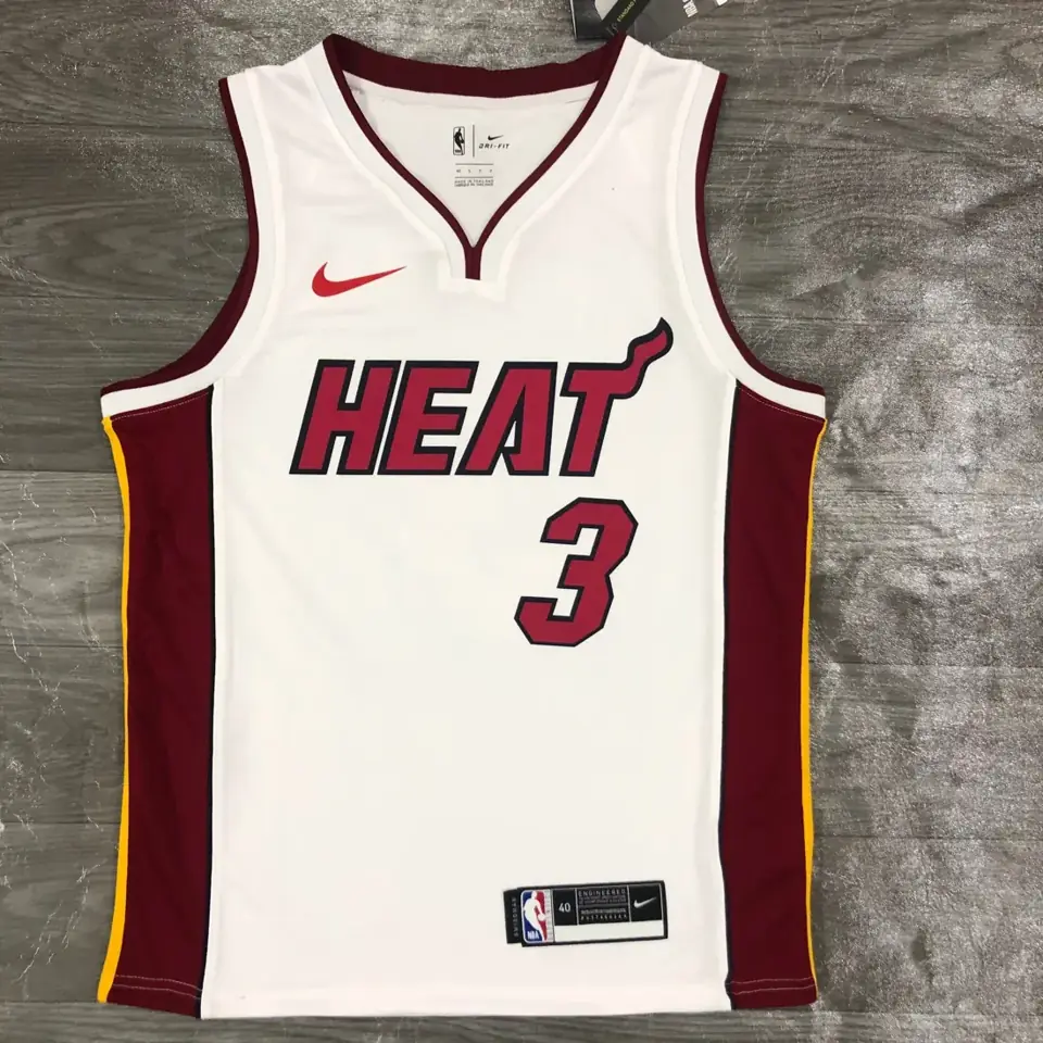 Foto 1 de Heat cuello en V blanco número 3 Wade