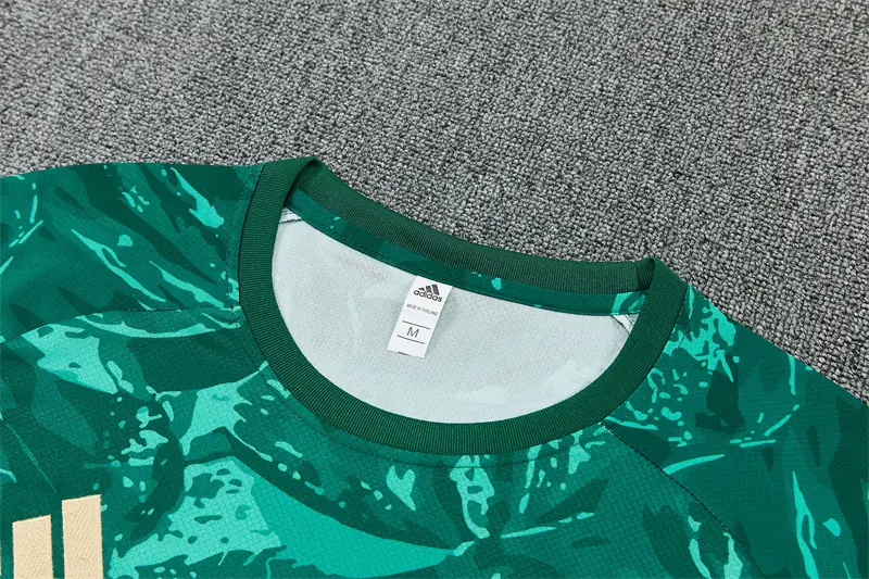 Foto 7 de 26/27 camiseta de manga corta Real Madrid verde 【versión camuflaje】