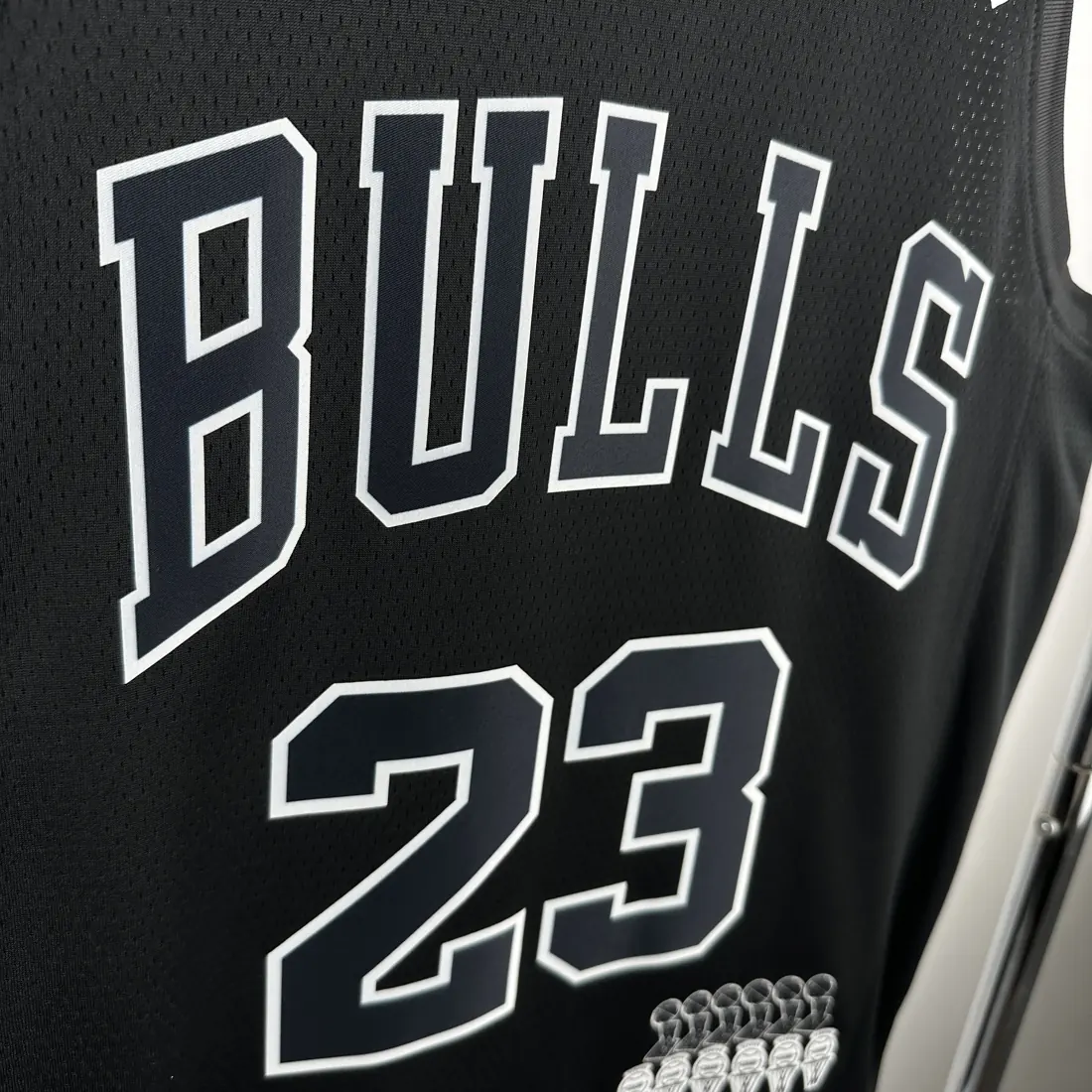 Foto 3 de Bulls negro edición de honor n.º 23 Jordan