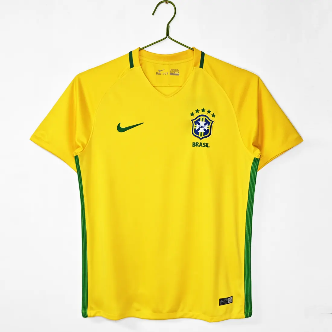 Foto 1 de Temporada 2016 Brasil local retro 8A
