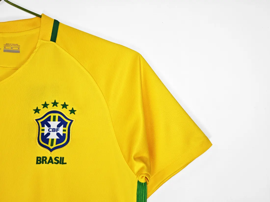 Foto 6 de Temporada 2016 Brasil local retro 8A