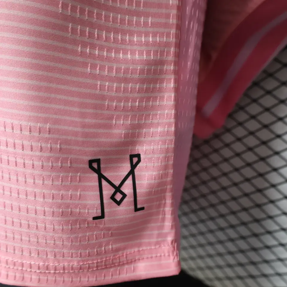 Foto 7 de Jugadores 26-27: Camiseta de manga larga rosa de Miami (tallas S-3XL)