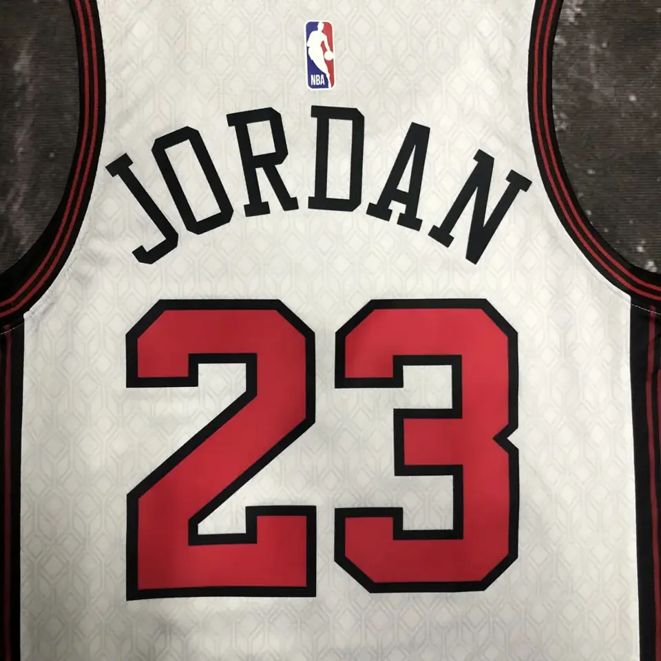 Foto 7 de Temporada 23 Bulls City Edition nº23 Jordan