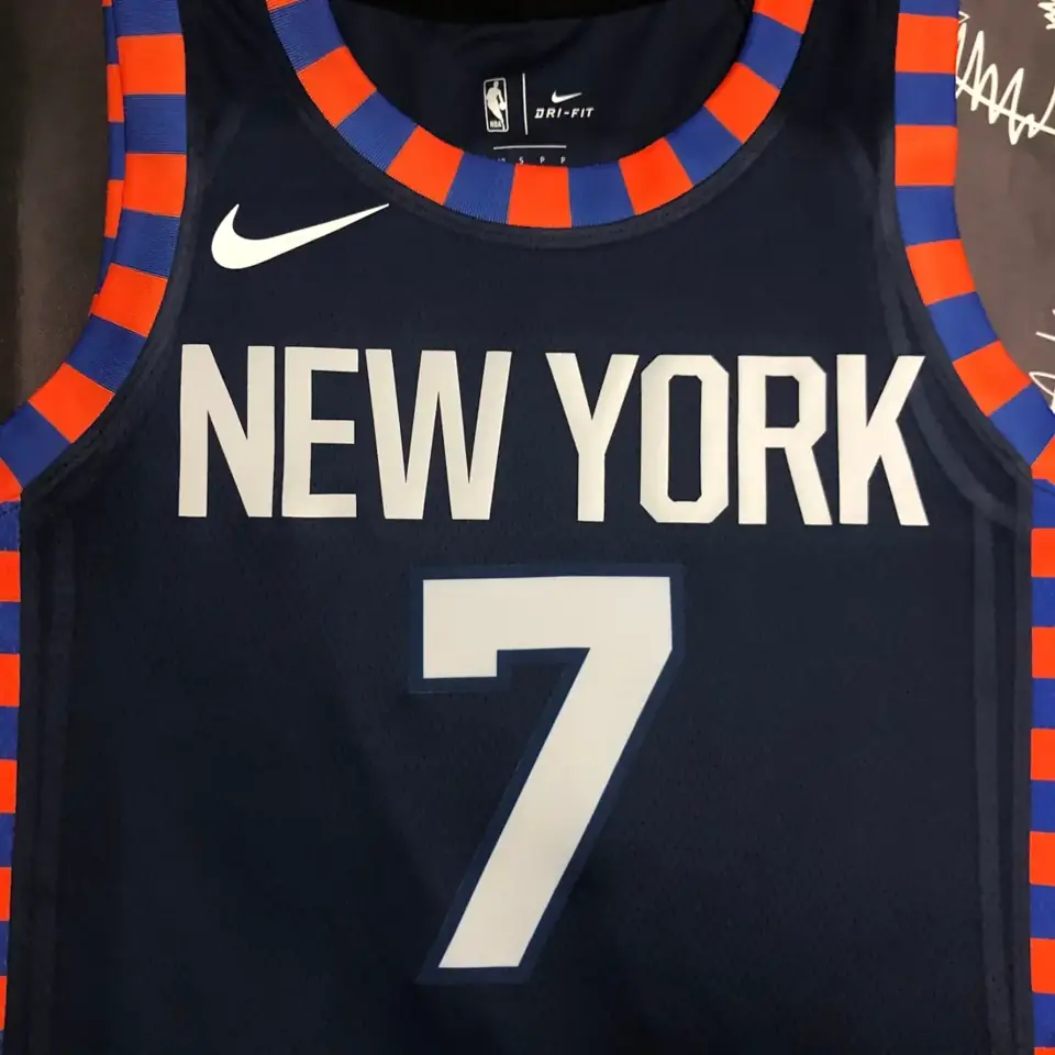 Foto 6 de New York Knicks a rayas nº 7 Anthony