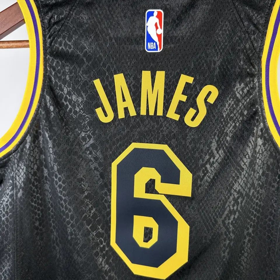 Foto 7 de Juvenil/niños: Lakers - Estampado de serpiente - nº 6 James
