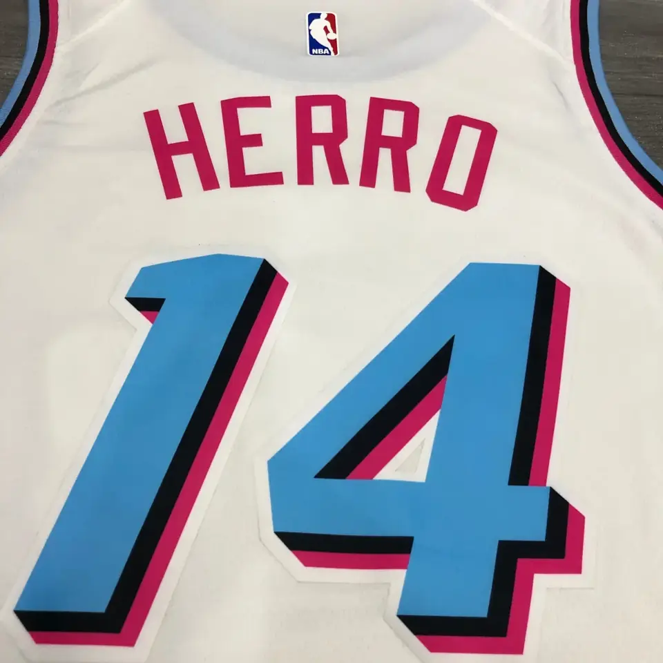 Foto 6 de Miami Heat blanco de cuello redondo nº 14 Herro