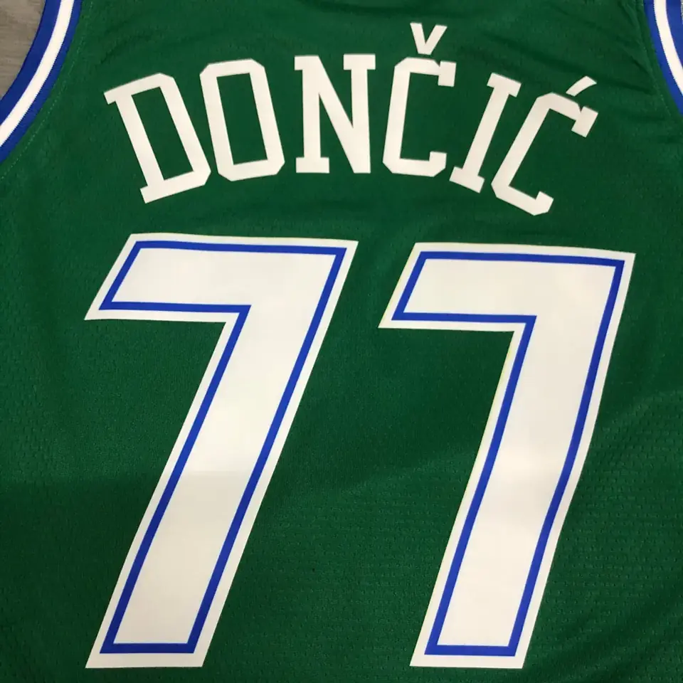 Foto 8 de Temporada 21 Dallas Mavericks retro verde nº 77 Luka Doncic
