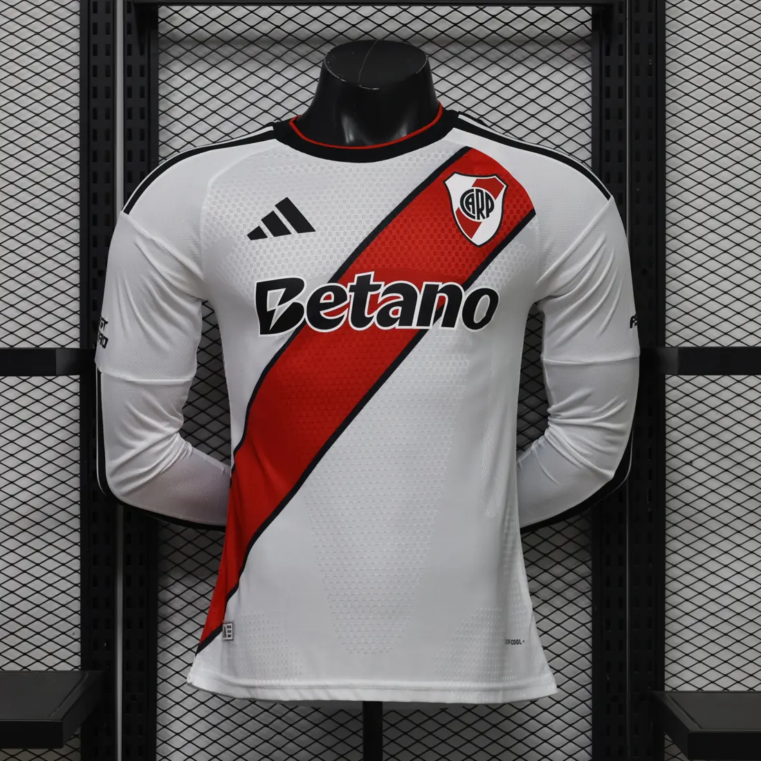 Foto 1 de 26-27 River Plate local manga larga S a 3XL
