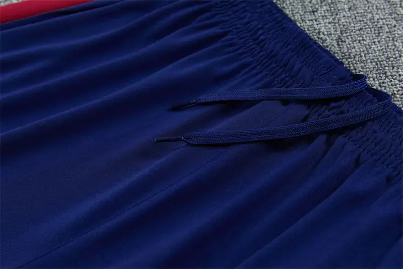 Foto 4 de Chándal · FC Barcelona · 26/27 · azul