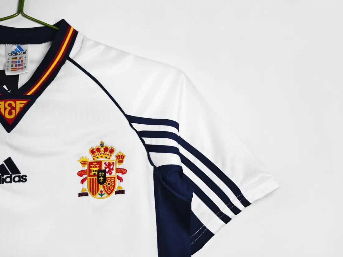 Foto 5 de Temporada 1998 España visitante retro blanco 8A