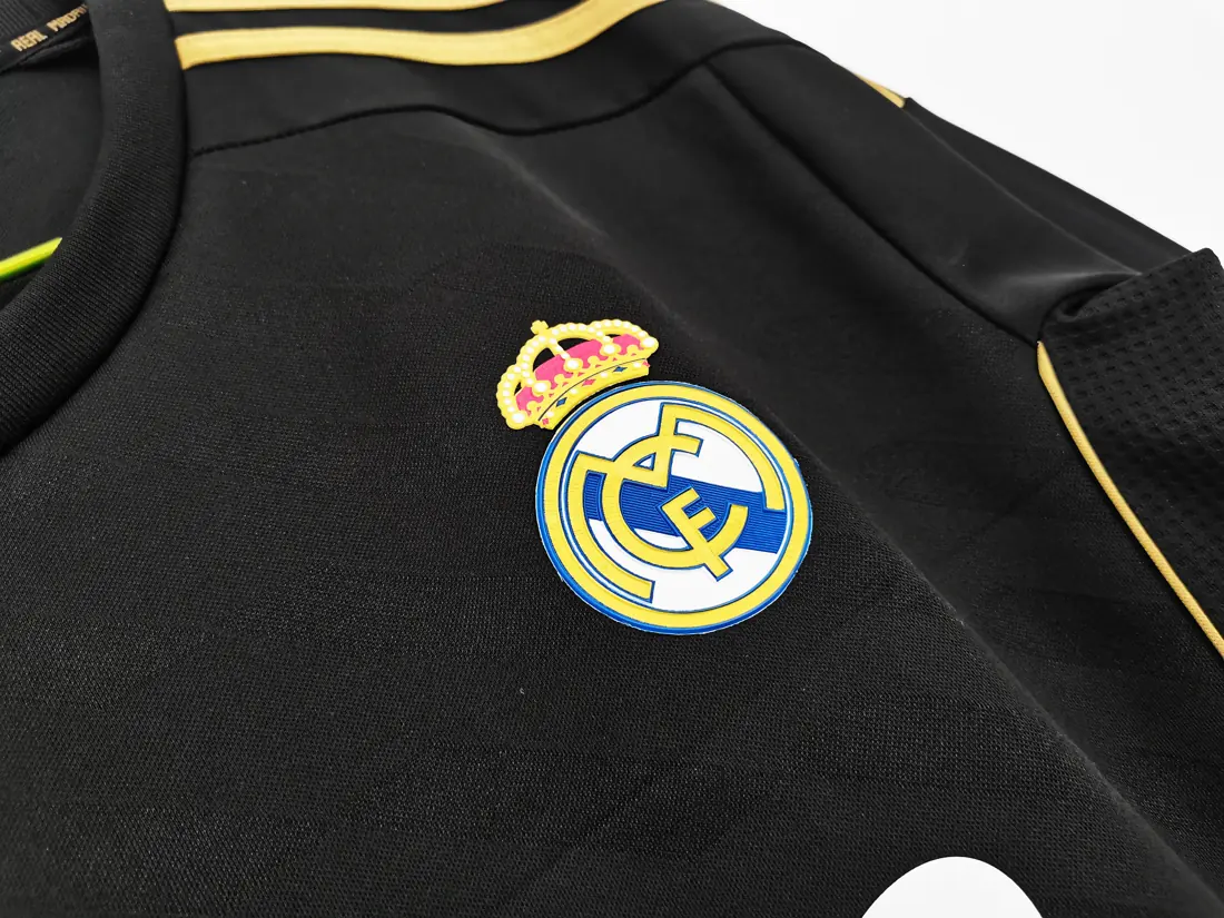 Foto 5 de Manga larga: temporada 2011/12 Real Madrid camiseta de la segunda equipación 3B