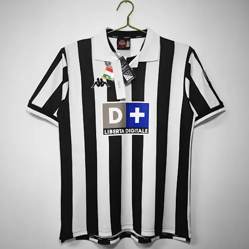 Foto 1 de Tallas SML, Temporada 1998/99 Juventus local retro camiseta 8A