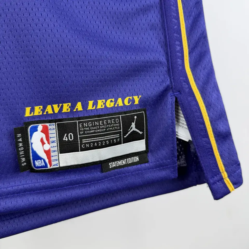 Foto 5 de Temporada 26 Lakers edición limitada Air nº 23 James