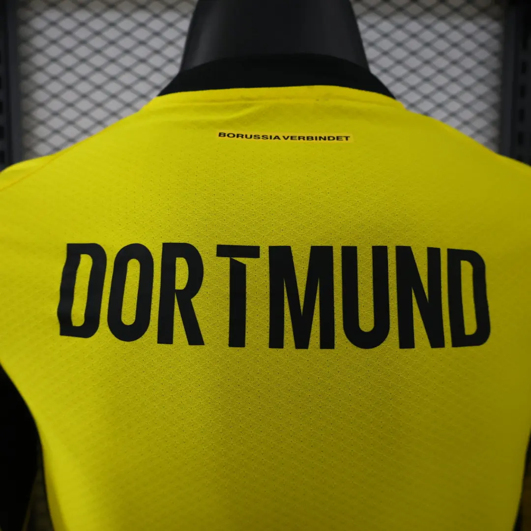 Foto 2 de Versión jugador 26.27 Borussia Dortmund local manga larga S a 2XL