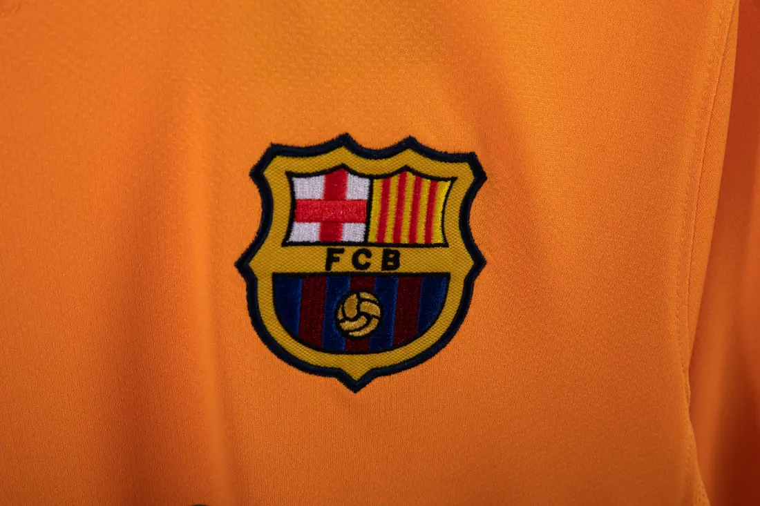 Foto 8 de Temporada 2006/07 Barcelona visitante naranja 8 A
