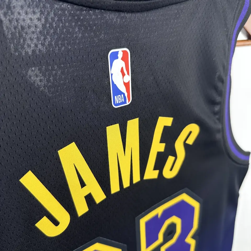 Foto 4 de temporada 25 Lakers City Edition nº 23 James
