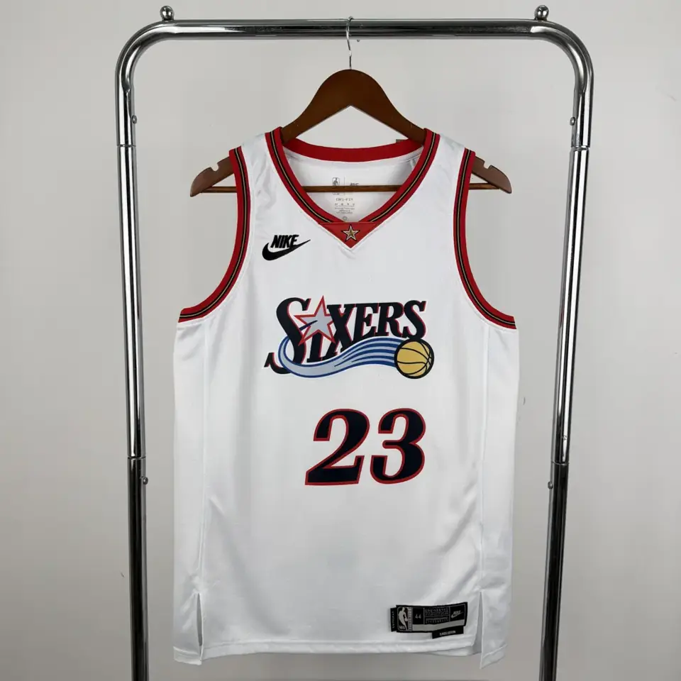 Foto 1 de Temporada 26 76ers retro blanco número 23 James