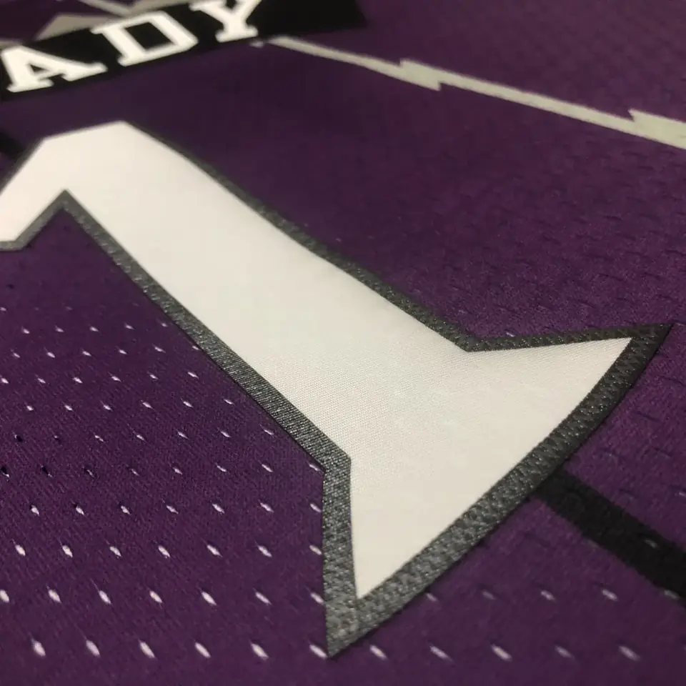 Foto 7 de Camiseta retro MN termoimpresa: SW Toronto Raptors temporada 99 morado nº 1 McGrady