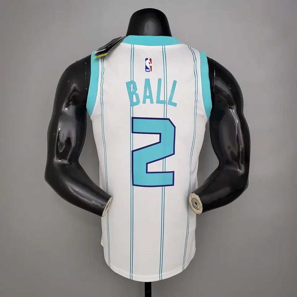 Foto 2 de Temporada 20 Charlotte Hornets blanco nº 2 LaMelo Ball