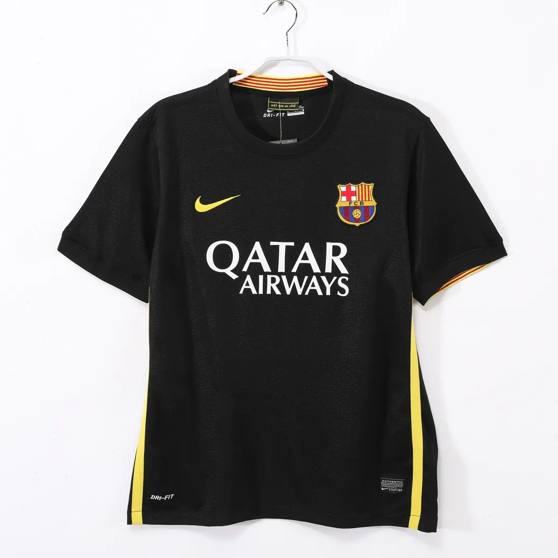 Foto 1 de Temporada 2013/14 FC Barcelona tercera negra retro 5A