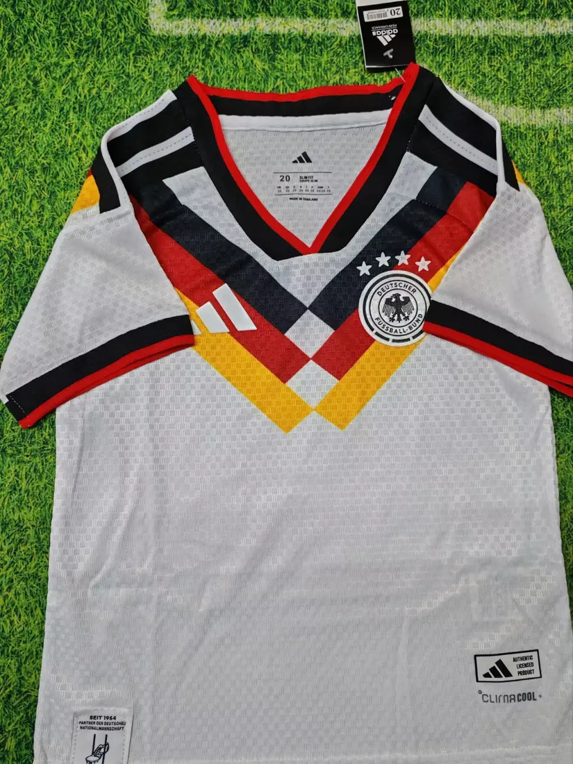 Foto 2 de 2627 Alemania local conjunto para niños versión jugador
