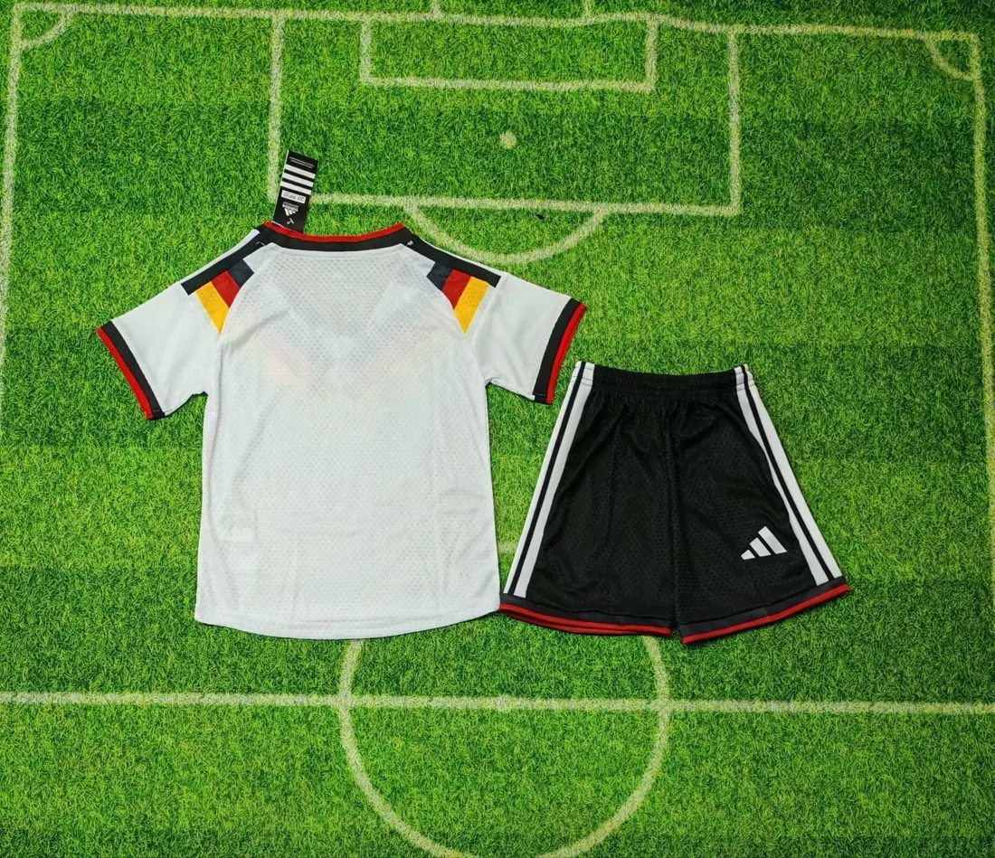 Foto 3 de 2627 Alemania local conjunto para niños versión jugador