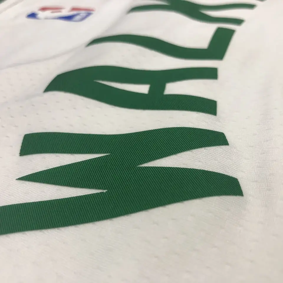 Foto 2 de Boston Celtics blanco retro (nº 8 Antoine Walker) (nº 8 Kemba Walker)